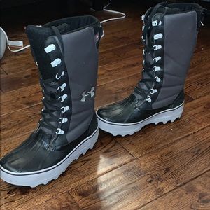 Women’s under armour snow boots
